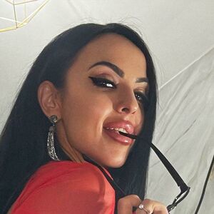 Issadorra (@Issadorra) profile picture