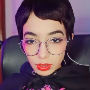 Aiko Cherries (@aiko-cherries) profile picture