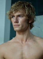 Alex Pettyfer (@alex-pettyfer) profile picture