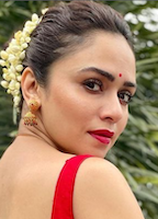 Amruta Khanvilkar (@amruta-khanvilkar) profile picture