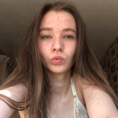 EmmiHill (@emmihill) profile picture