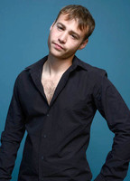 Emory Cohen (@emory-cohen) profile picture