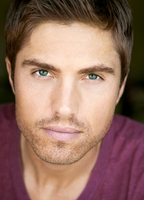 Eric Winter (@eric-winter) profile picture