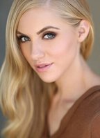 Jessica Sipos (@jessica-sipos) profile picture