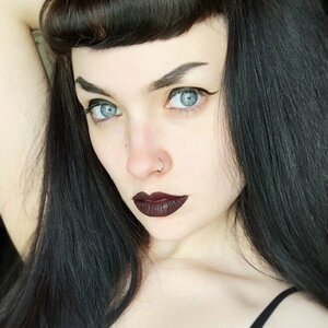 Jezebeth (@jezebeth) profile picture