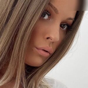 Lindasltn (@lindasltn) profile picture