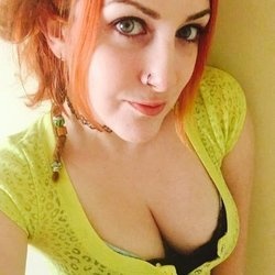 Nicole9volt (@nicole9volt) profile picture