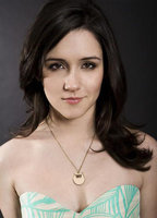 Shannon Woodward (@shannon-woodward) profile picture